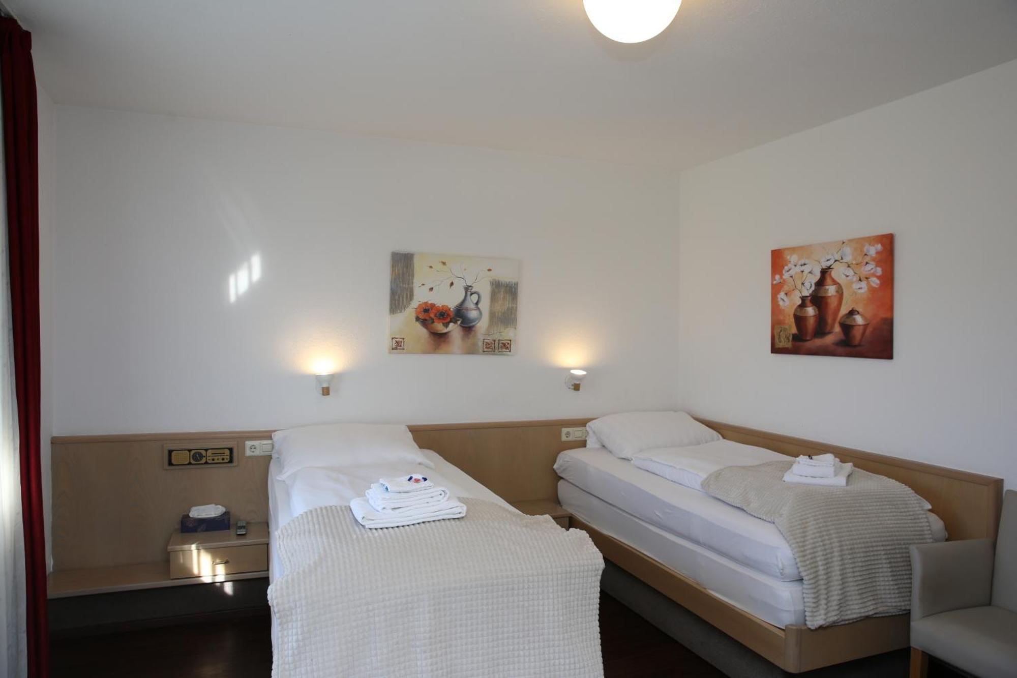 Hotel Garni Alte Post Schallbach Exterior photo